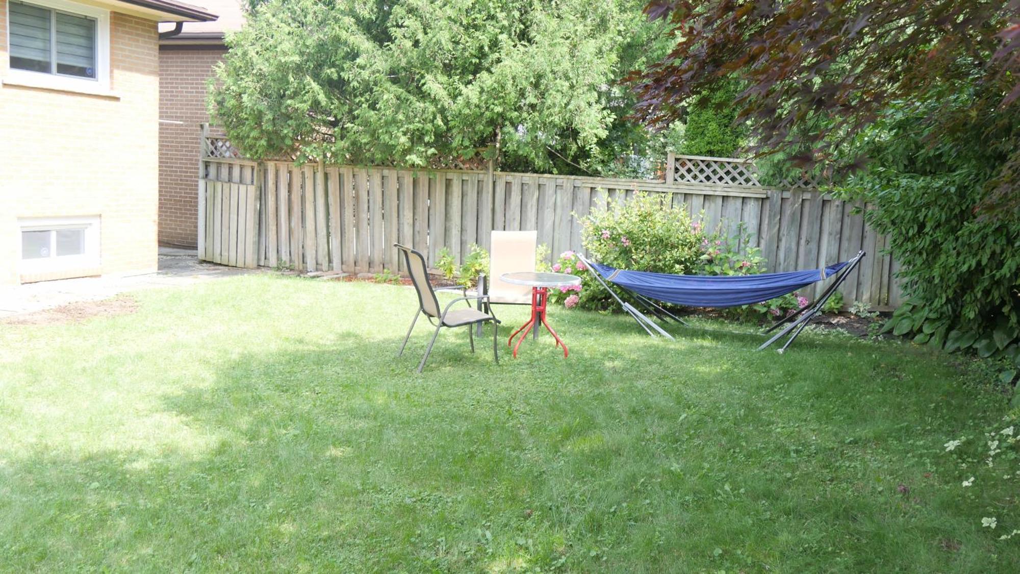 Applewood Gardens Apartment Mississauga Exterior photo